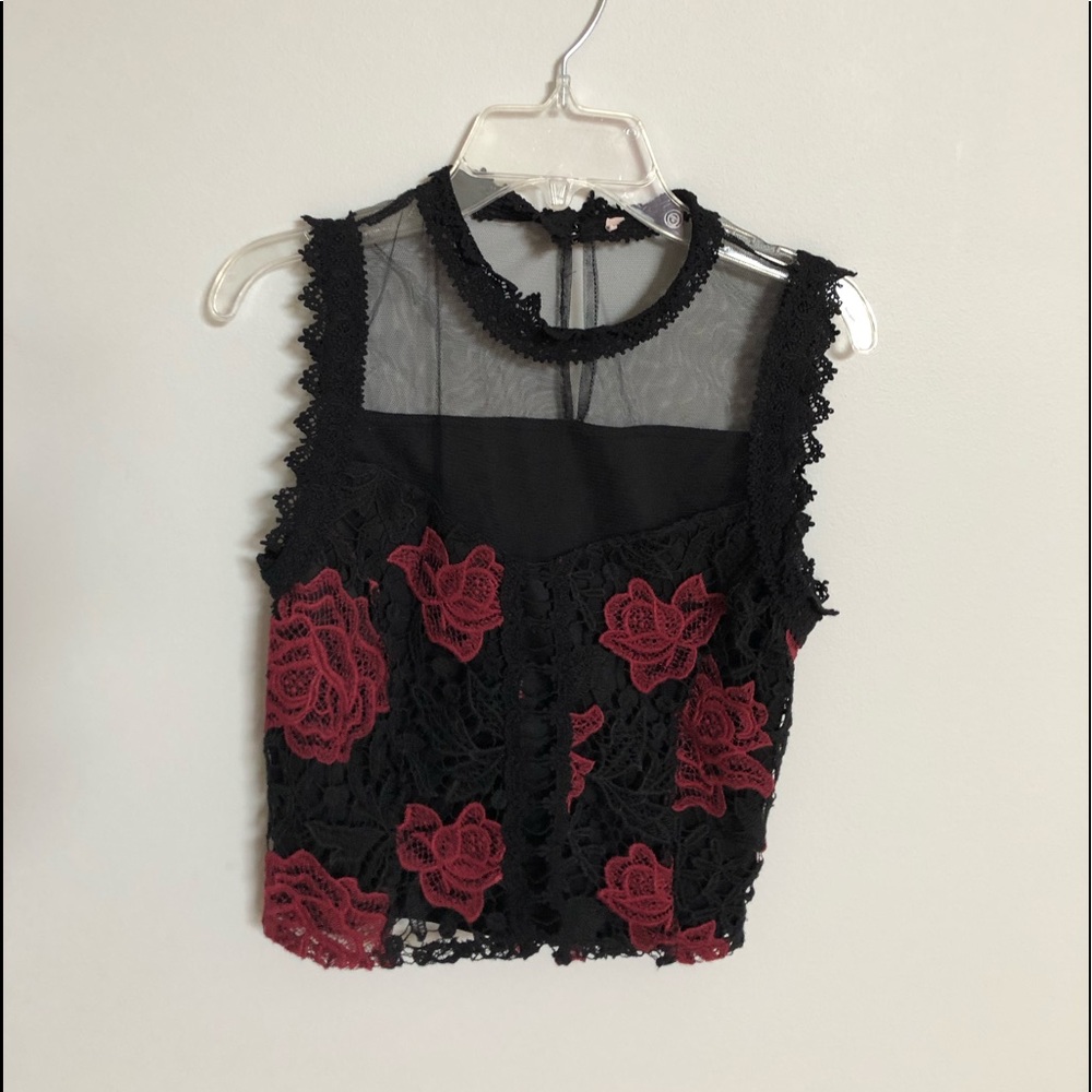 Black and red rose crop top